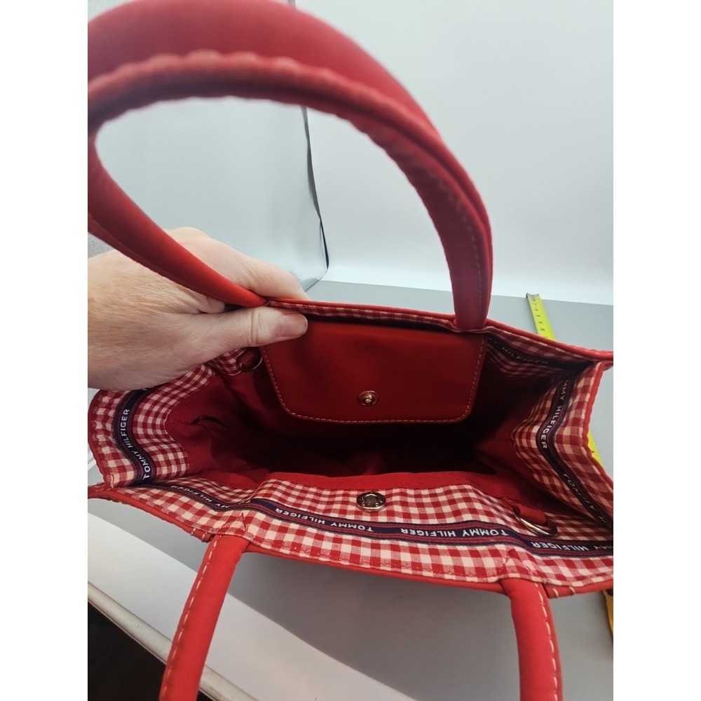 Vintage Tommy Hilfiger Red Canvas Tote Bag Beach Travel Vacation Picnic School - Picture 8 of 8
